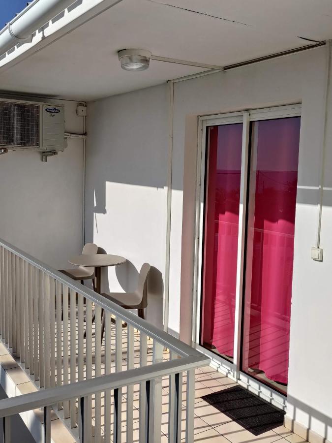סן-לו Studios Panoramik מראה חיצוני תמונה